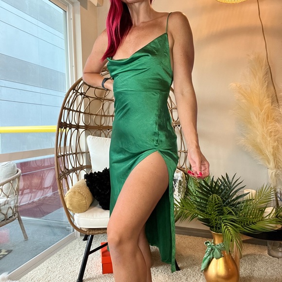 Green Walk the Line Maxi Dress - Picture 10 of 14